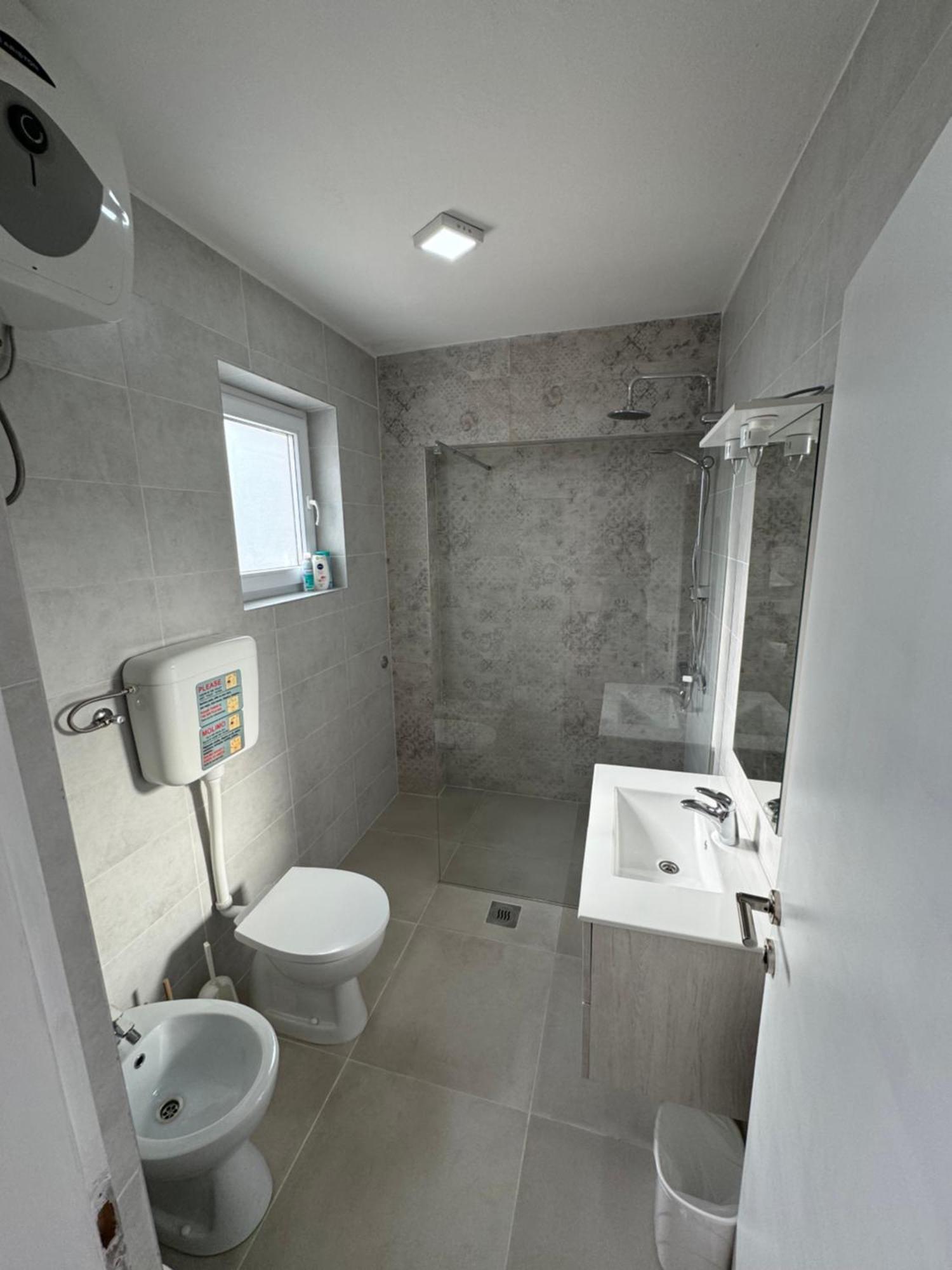 Rooms Salvia โพลเช ภายนอก รูปภาพ
