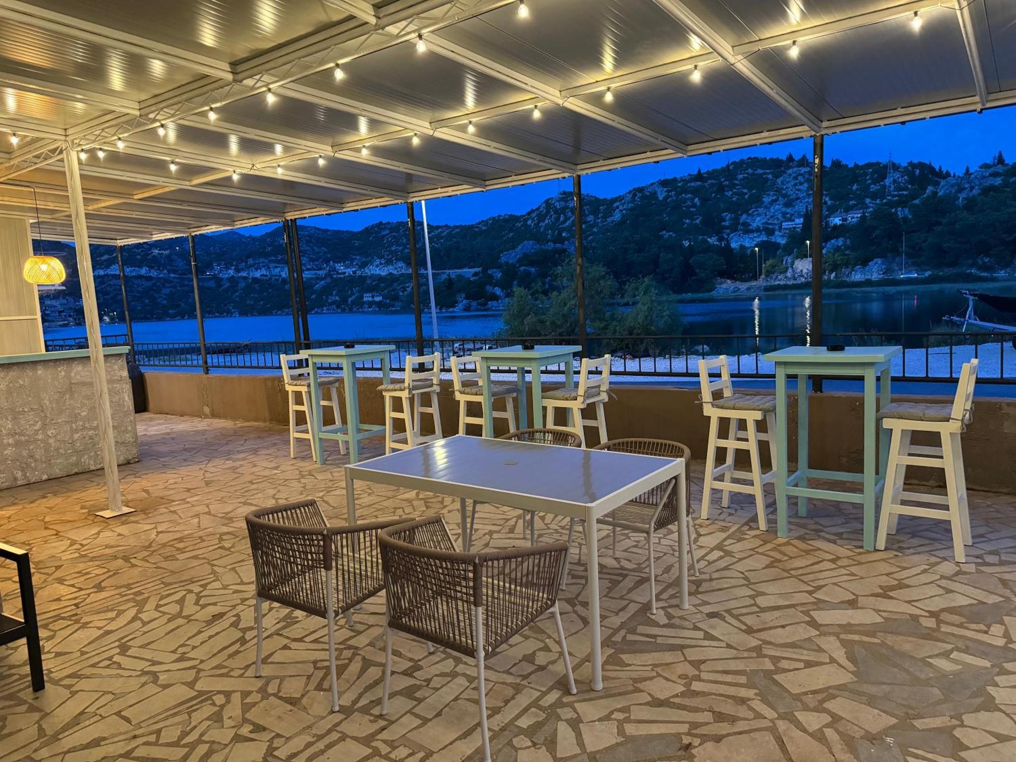 Rooms Salvia โพลเช ภายนอก รูปภาพ