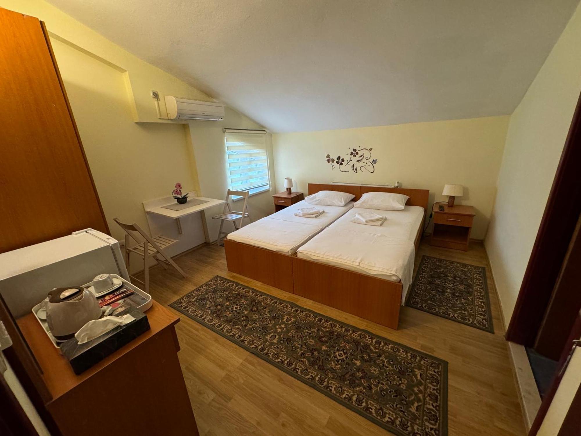 Rooms Salvia โพลเช ภายนอก รูปภาพ